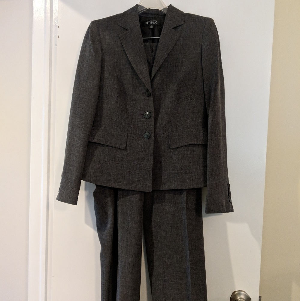 Grey pant suit set